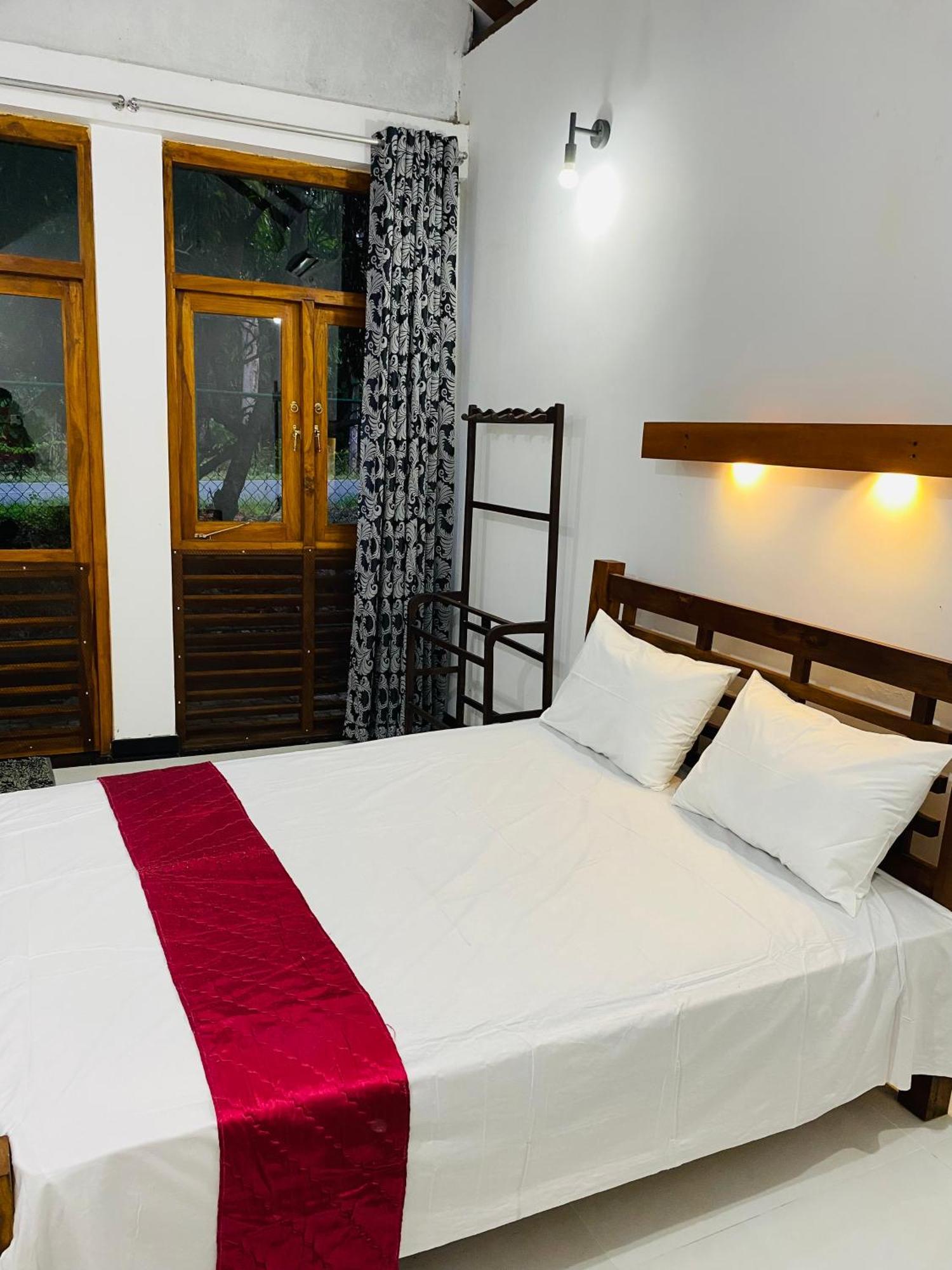 Sigiri Holiday Bungalow Сигирия Экстерьер фото