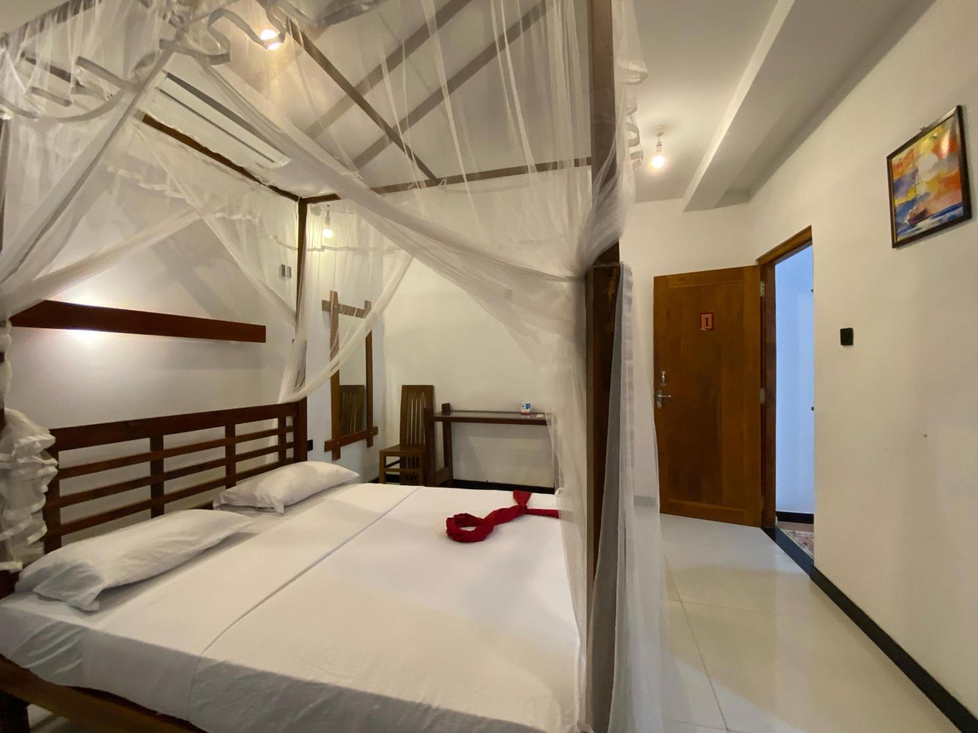 Sigiri Holiday Bungalow Сигирия Экстерьер фото